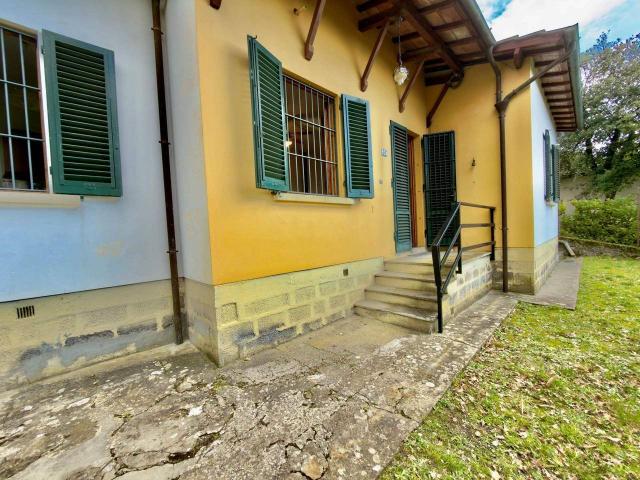 Casa indipendente in vendita a Pistoia