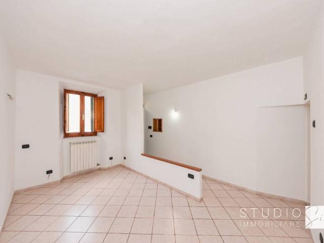 Casa indipendente in vendita a Pistoia via Giuseppe Galliano, Pistoia Ovest