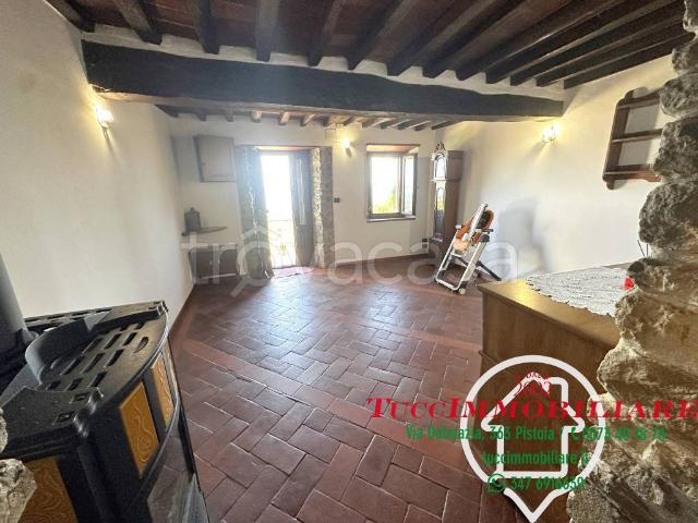 Casa indipendente in vendita a Pistoia via di Lastricci, 43, San Felice