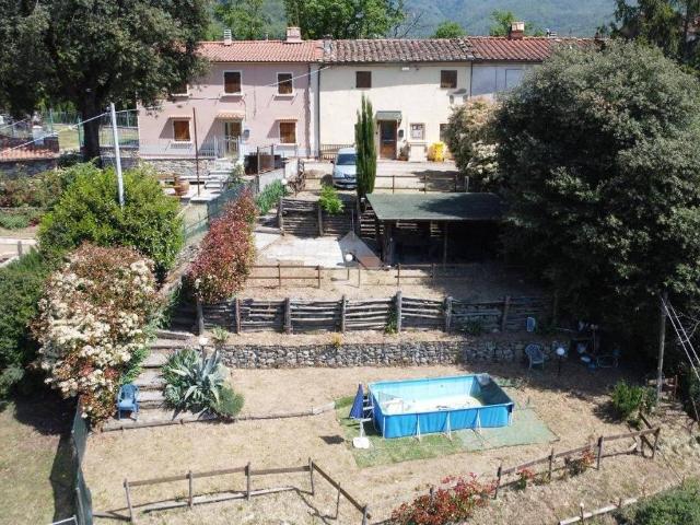 Casa indipendente in vendita a Pistoia PT