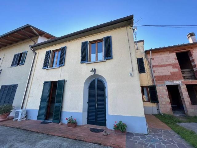 Casa indipendente in vendita a Pistoia PT