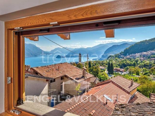 Casa indipendente in vendita a Plesio via alla Chiesa