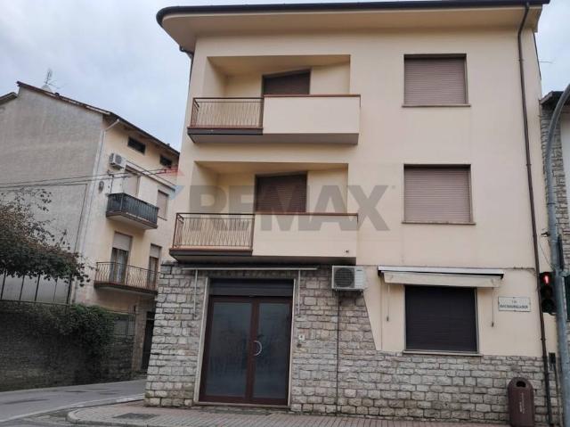 Casa indipendente in vendita a Pratovecchio e Stia AR