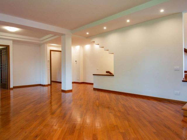 Casa indipendente in vendita a Prato