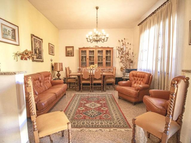 Casa indipendente in vendita a Prato