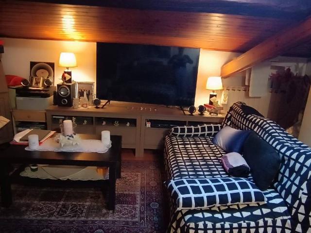Casa indipendente in vendita a Prato PO