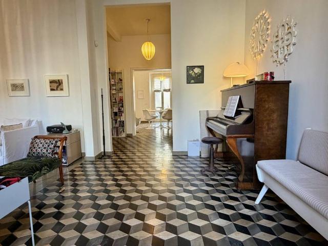 Casa indipendente in vendita a Prato PO