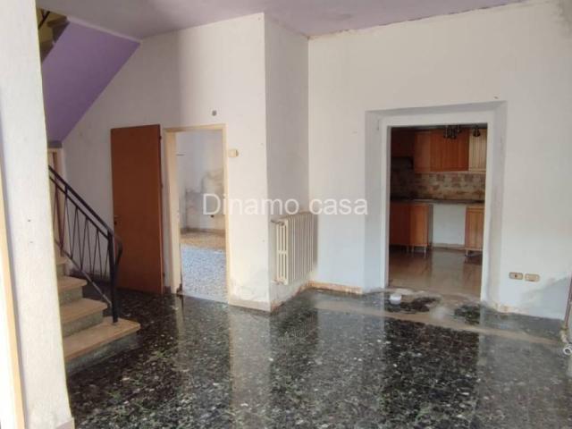Casa indipendente in vendita a Prato PO