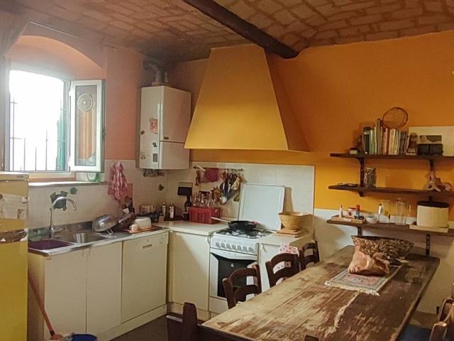 Casa indipendente in vendita a Prato PO