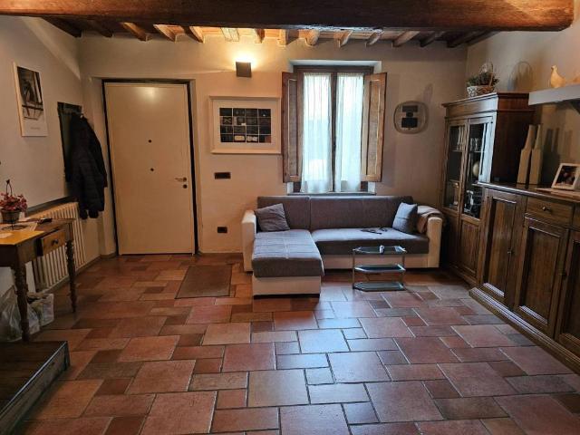 Casa indipendente in vendita a Prato PO