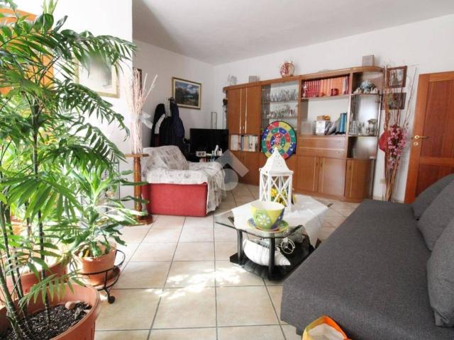 Casa indipendente in vendita a Prato PO