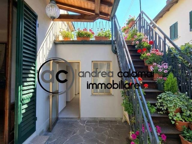 Casa indipendente in vendita a Prato PO