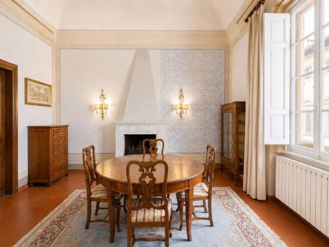 Casa indipendente in vendita a Prato PO