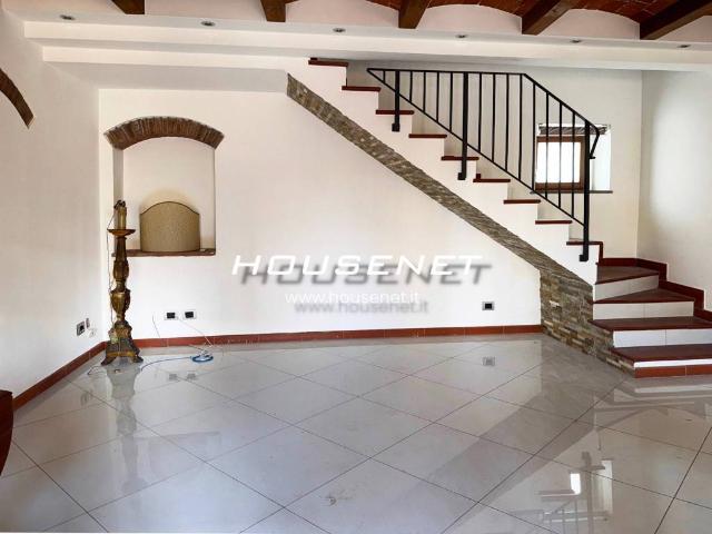 Casa indipendente in vendita a Prato PO