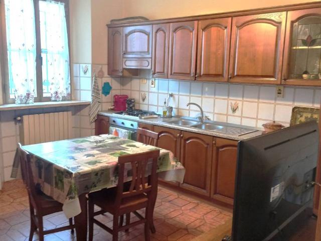 Casa indipendente in vendita a Prato PO
