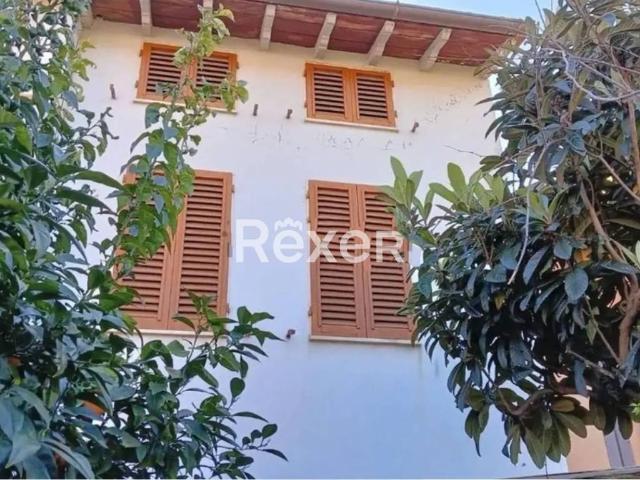Casa indipendente in vendita a Prato PO