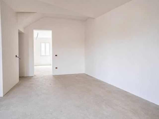 Casa indipendente in vendita a Prato PO