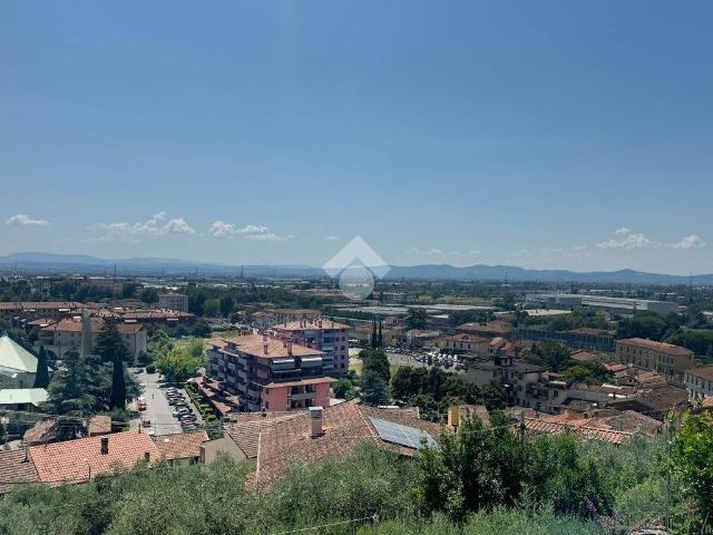 Appartamento in vendita a Prato PO