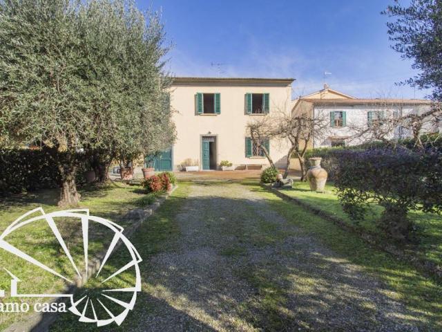 Casa indipendente in vendita a Prato PO