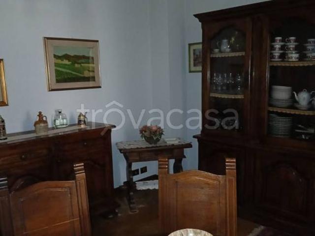 Casa indipendente in vendita a Prato, Zarini Valentini