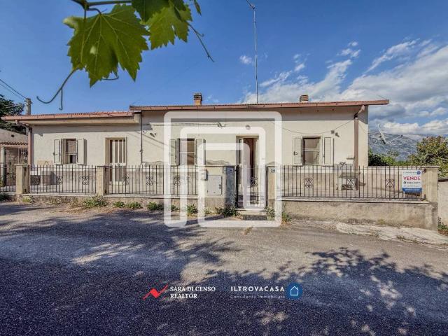Casa indipendente in vendita a Pratola Peligna AQ
