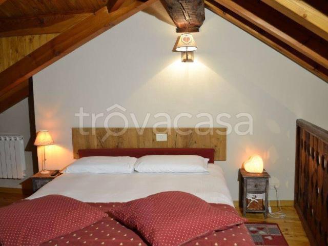 Casa indipendente in vendita a Pré Saint Didier via Grammont