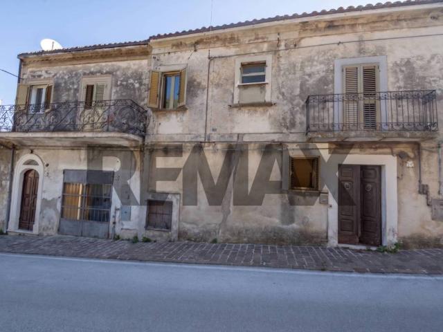 Casa indipendente in vendita a Pretoro CH