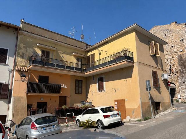 Casa indipendente in vendita a Priverno LT