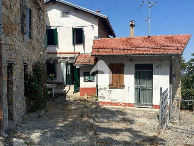 Casa indipendente in vendita a Pugnetolo, Corniglio