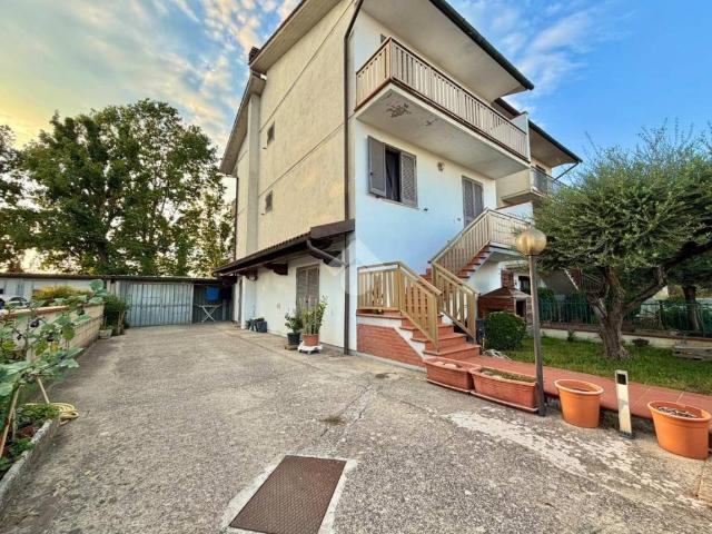 Casa indipendente in vendita a Quarrata PT