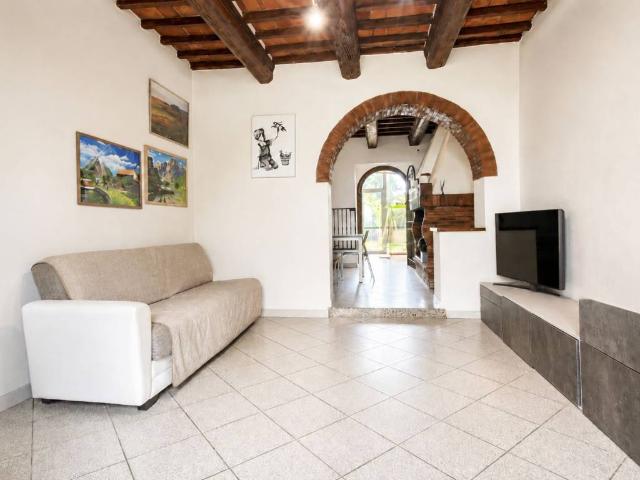 Casa indipendente in vendita a Quarrata PT