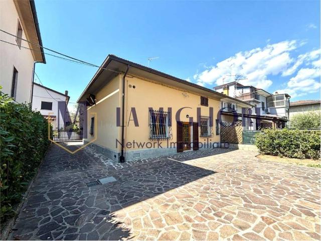 Casa indipendente in vendita a Quarrata PT