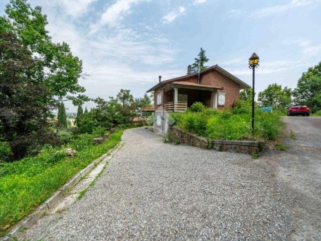 Casa indipendente in vendita a Quattro Castella via Gaetano Donizetti, 17, Montecavolo