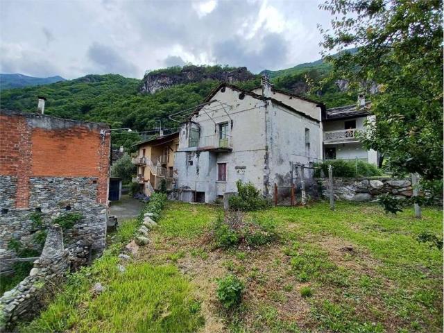 Casa indipendente in vendita a Quincinetto TO