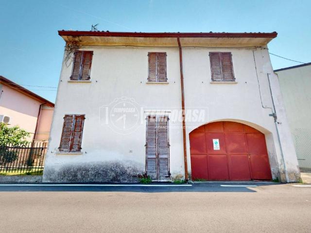 Casa indipendente in vendita a Quingentole MN
