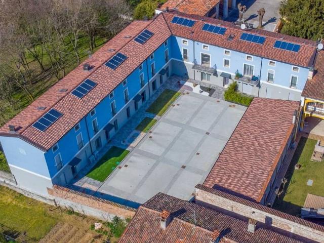 Casa indipendente in vendita a Quinzano d'Oglio BS