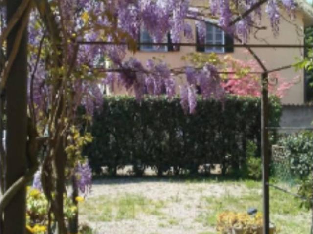 Casa indipendente in vendita a Robecco sul Naviglio MI