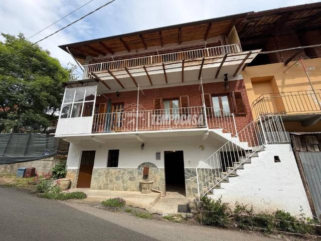 Casa indipendente in vendita a Rocca Canavese TO