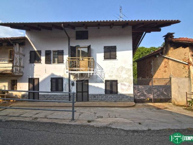 Casa indipendente in vendita a Rocca Canavese TO