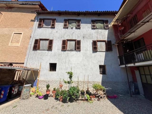 Casa indipendente in vendita a Rocca Canavese TO