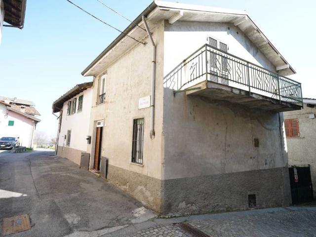 Casa indipendente in vendita a Rocca Grimalda AL