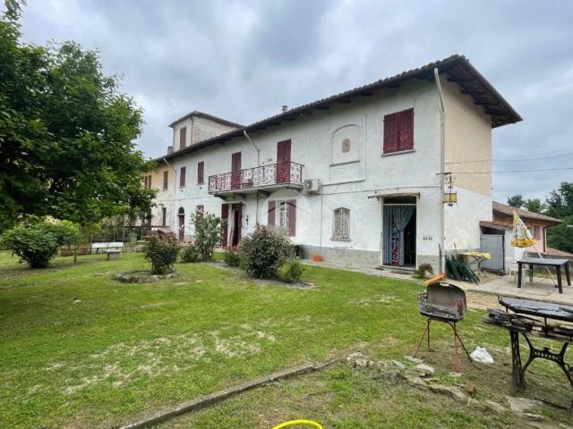 Casa indipendente in vendita a Rocca d'Arazzo AT