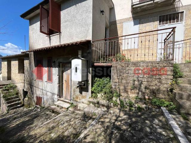 Casa indipendente in vendita a Roccabascerana AV