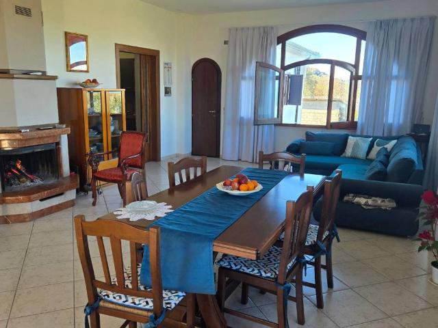 Casa indipendente in vendita a Roccadaspide SA
