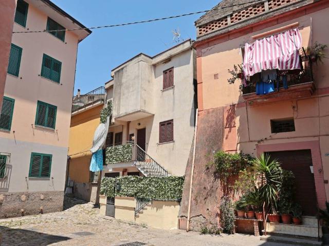 Casa indipendente in vendita a Roccapiemonte SA