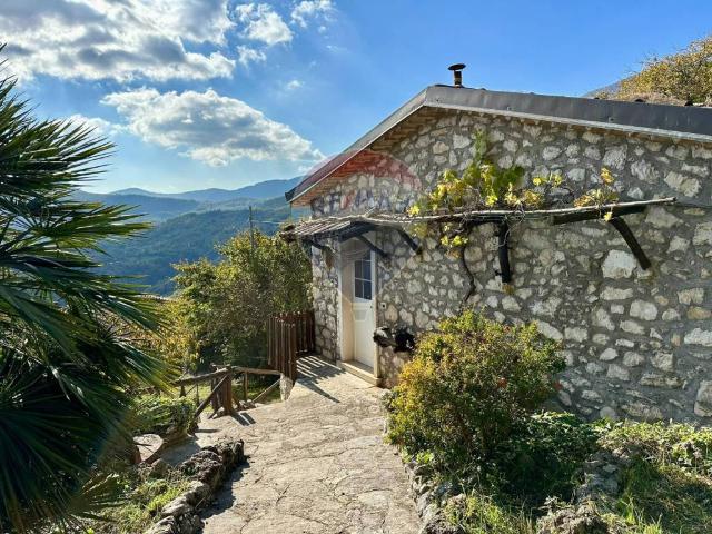 Casa indipendente in vendita a Rocchetta a Volturno IS