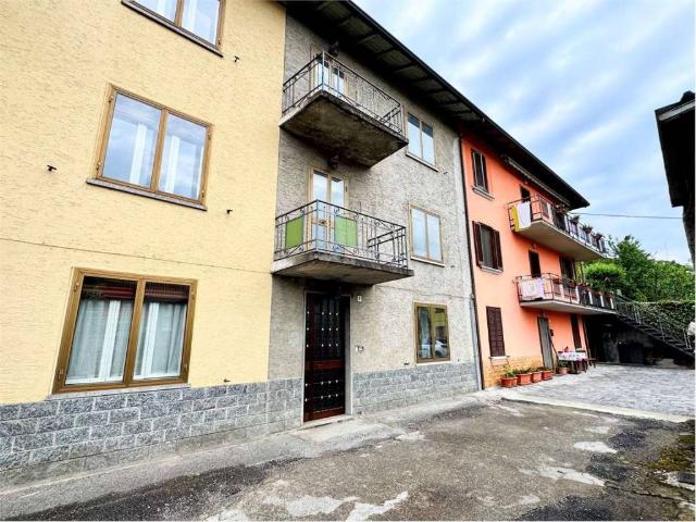 Casa indipendente in vendita a Rogno BG