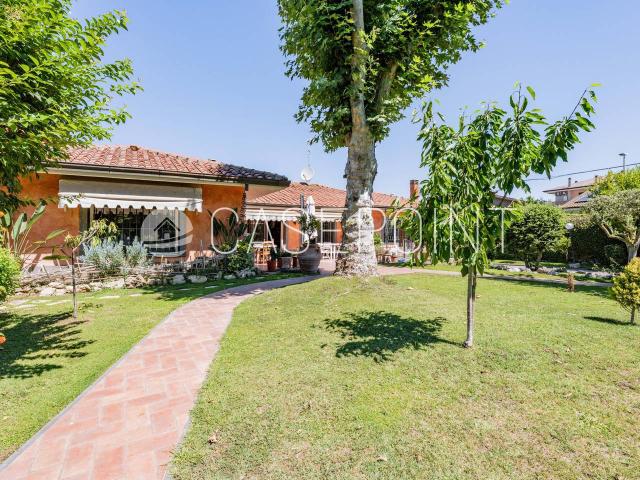 Casa indipendente in vendita a Roma