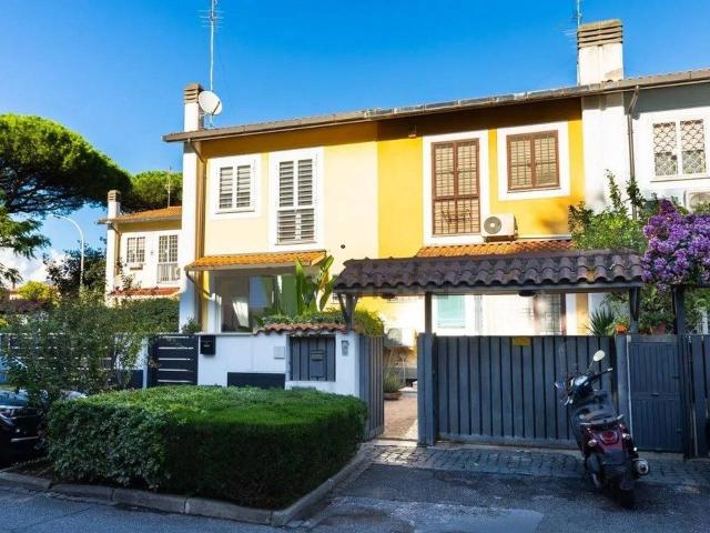 Casa indipendente in vendita a Roma