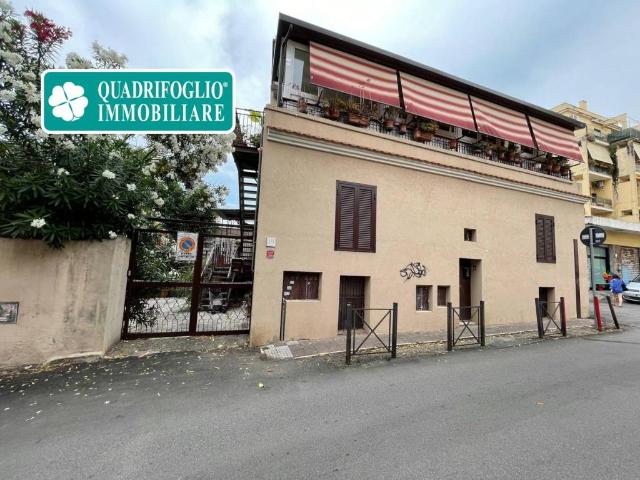 Casa indipendente in vendita a Roma via dei Zeno, 21, Pigneto